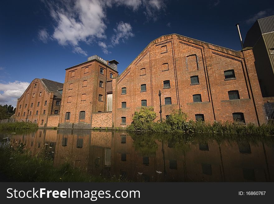 An old factory along a canal.
Taken with a wide angle lens & polariser filter. An old factory along a canal.
Taken with a wide angle lens & polariser filter.