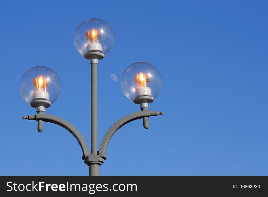 The street-lamp on a white background.