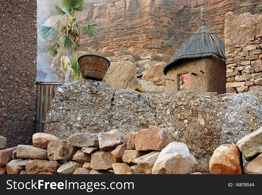 A traditional Dogon granary below the Bandiagara escarpment. A traditional Dogon granary below the Bandiagara escarpment