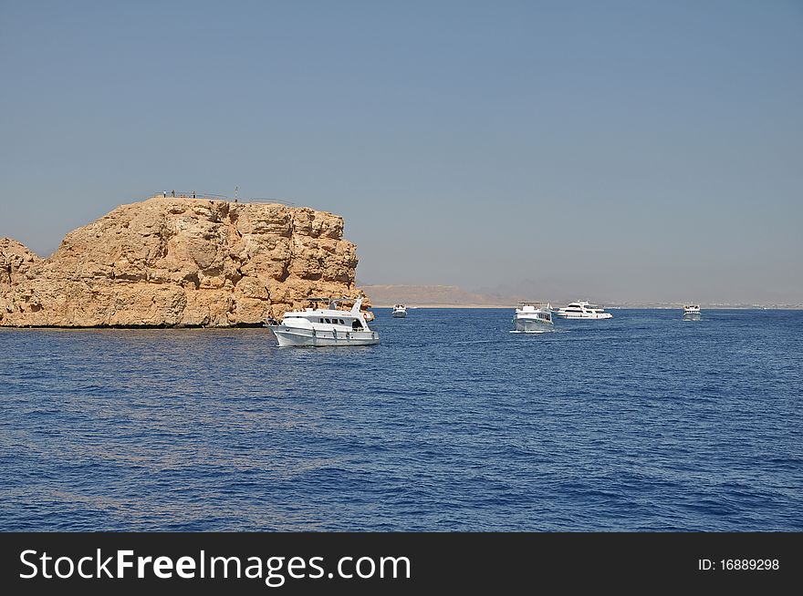 Boat tour around sharm el sheikh