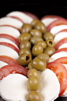Mozzarella, Tomatoes And Olives Royalty Free Stock Photo Mozzarella, Tomatoes And Olives Royalty Free Stock Photo