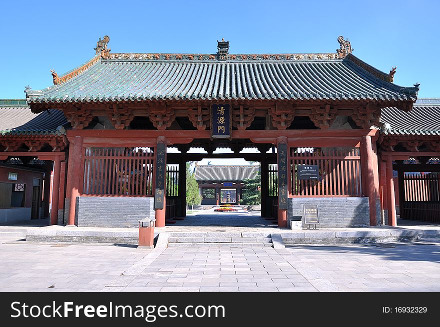 Architecture and courtyard in Chinese temple