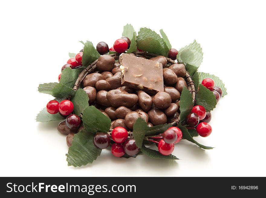 Chocolate in the wreath with berries