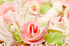 Part Cake With Roses Royalty Free Stock Photography