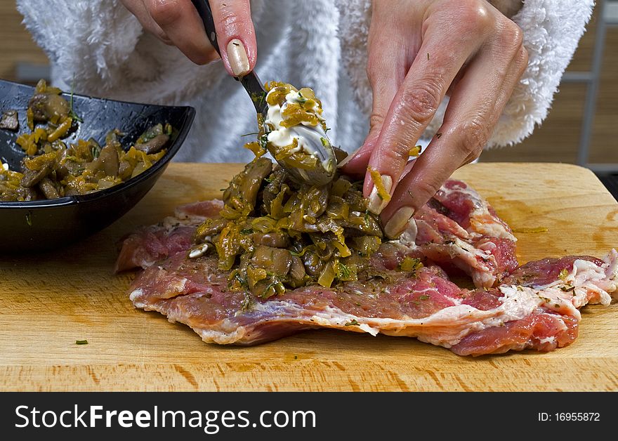 Preparation of a meat dish