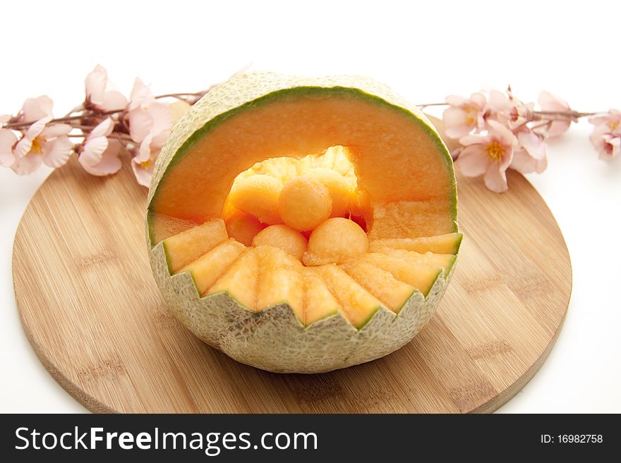 Refine melon with bow from flowers