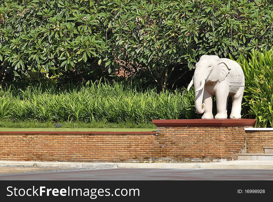 Elephant statue in the park. landscape design