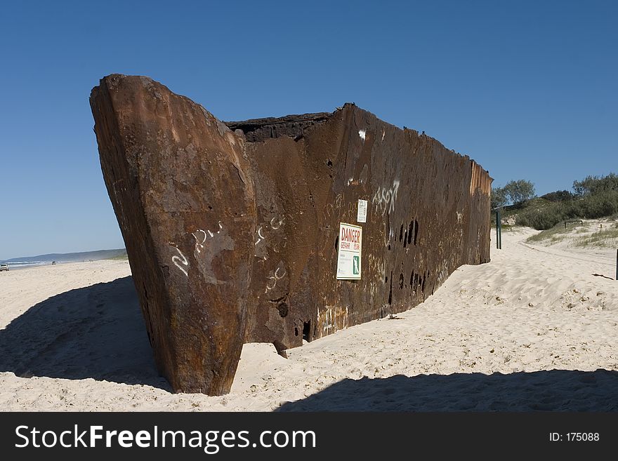 Ventures Shipwreck at noosa beach