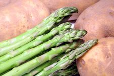 Asparagus And Potatoes Royalty Free Stock Photos Asparagus And Potatoes Royalty Free Stock Photos
