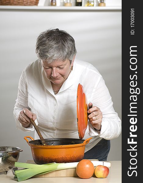 Women is smilling the food she cooked