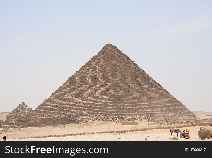 An ancient pyramid situated in Giza next to Kairo.