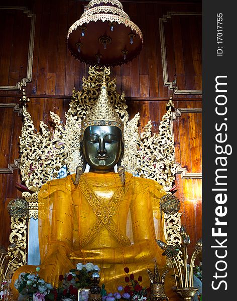 Thai buddha statue in maehongson, thailand