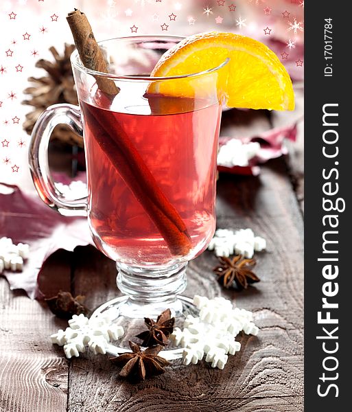 Fresh Mulled Wine With Cinnamon