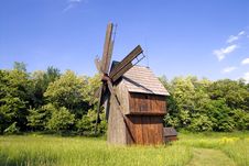 Windmill On Green Field Royalty Free Stock Photo Windmill On Green Field Royalty Free Stock Photo