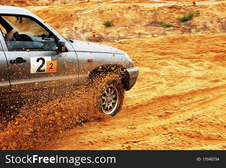 4Ñ…4 Off roading thrill in the sand