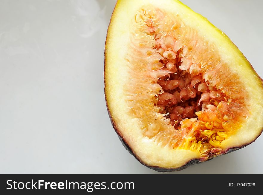 Fig fruit cut in half