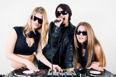 Female Djs And A Singer Royalty Free Stock Photos Female Djs And A Singer Royalty Free Stock Photos