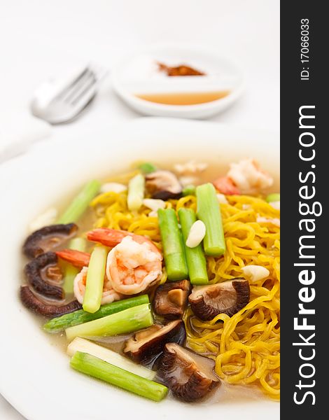 Chinese Style Fry Noodle With Vegetables