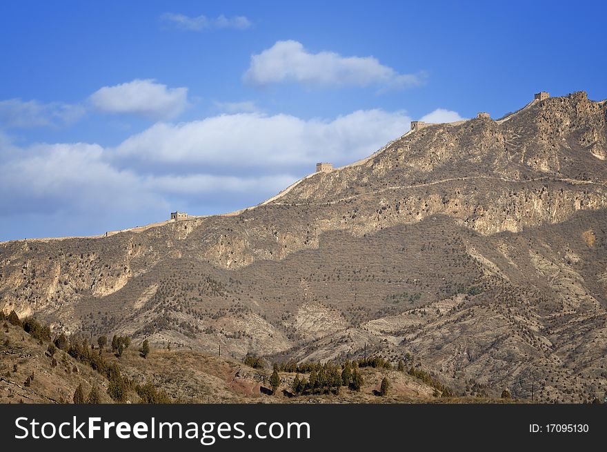 The Great Wall was built in 200 BC, it through northern China and the total length is about 3,000 miles. The Great Wall was built in 200 BC, it through northern China and the total length is about 3,000 miles