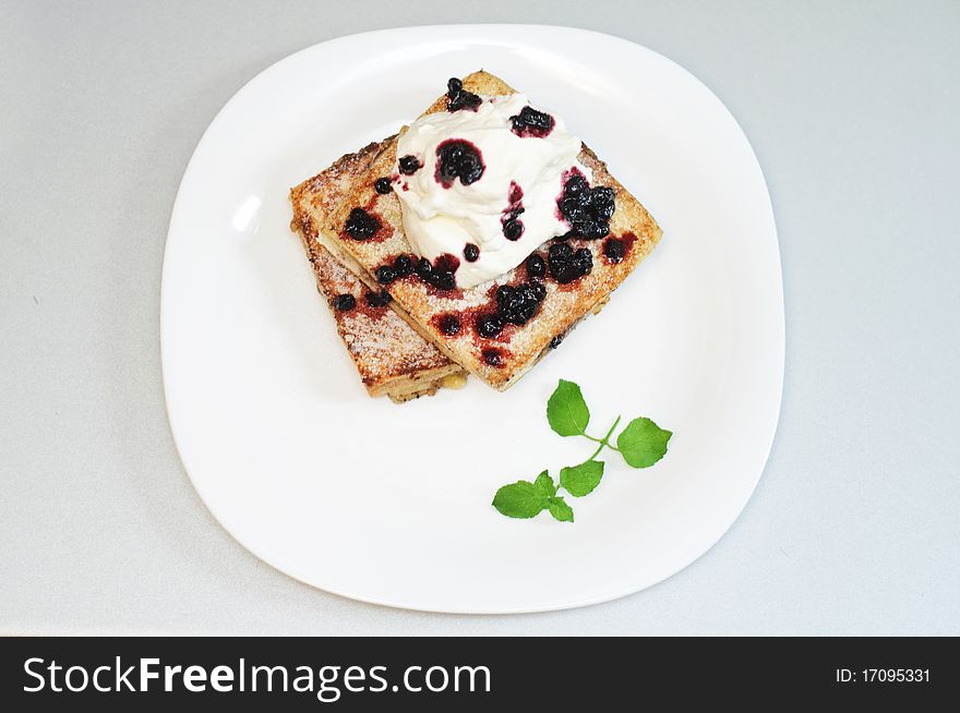 Banana and blueberries sandwich on a plate