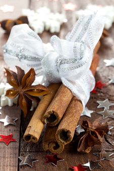 Cinnamon Sticks Royalty Free Stock Images