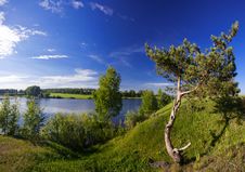 Lake And Cloudy Sky Royalty Free Stock Images Lake And Cloudy Sky Royalty Free Stock Images