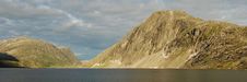 Mountain Lake - Djupvatnet Lake, More Og Romsdal, Royalty Free Stock Photos