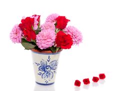 Pink Dahlia And Red Roses Stock Images