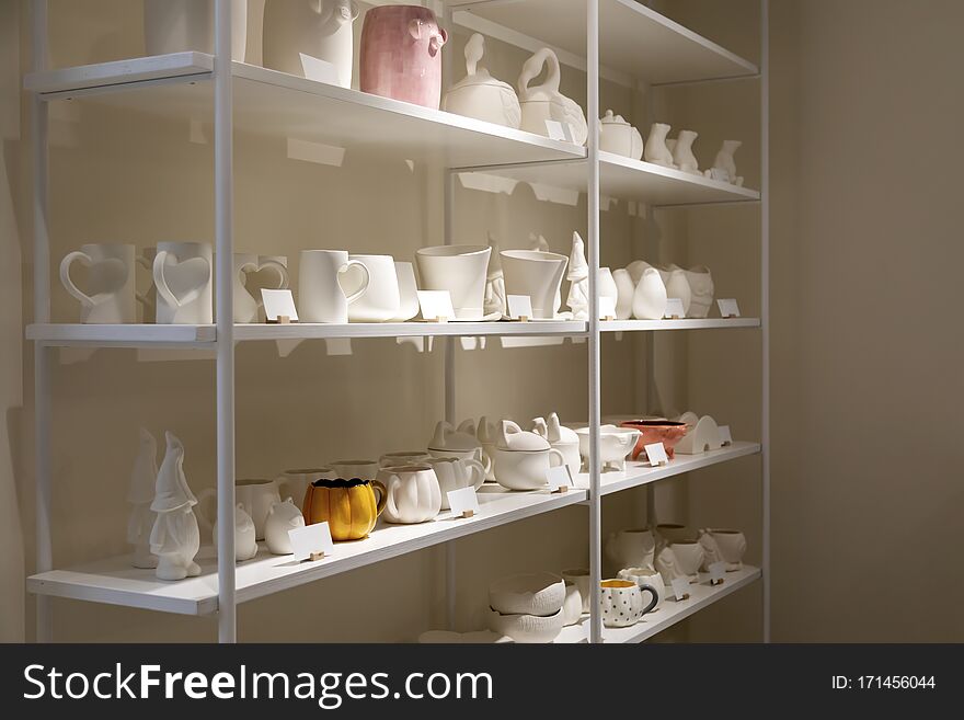 Ceramic Dishes For Painting On Shelves