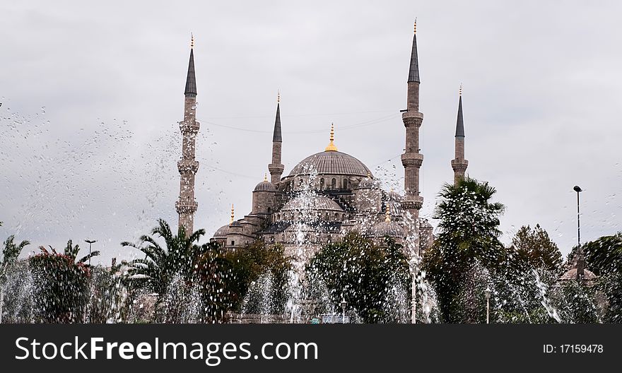 Beautiful Sultanahmet Mosque in Istanbul