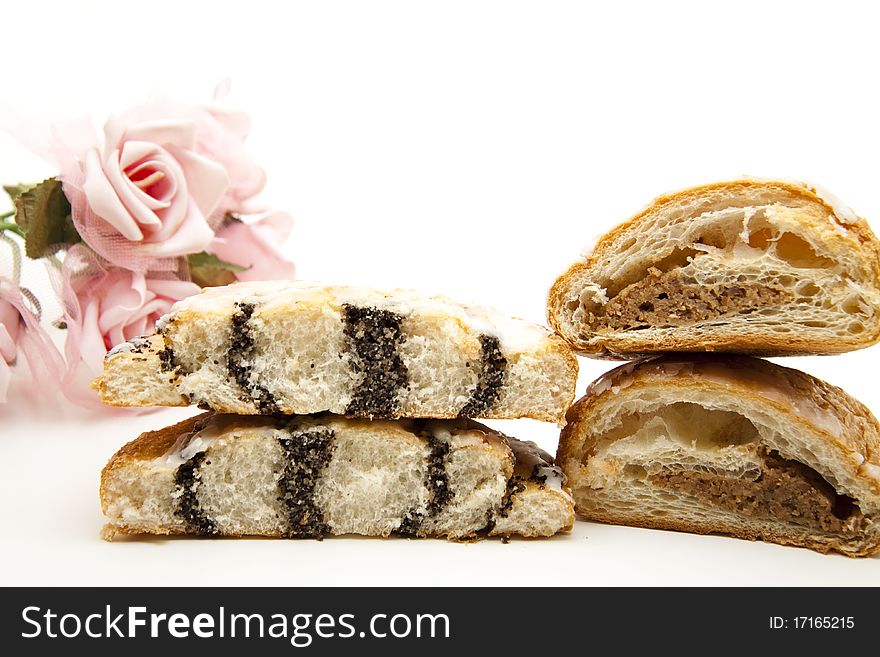 Pastry with nut filling and poppy