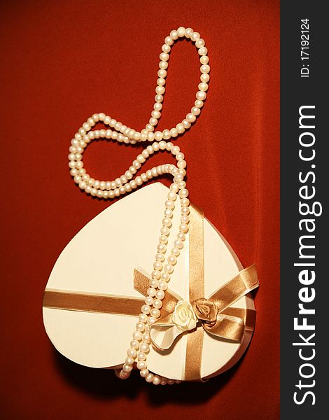 Gift Box,pearls