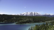 Emerald Lake With Mountain Stock Images