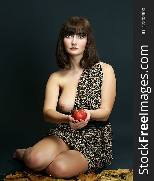 The Girl With An Apple