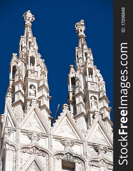 Milan Cathedral architecture and statues