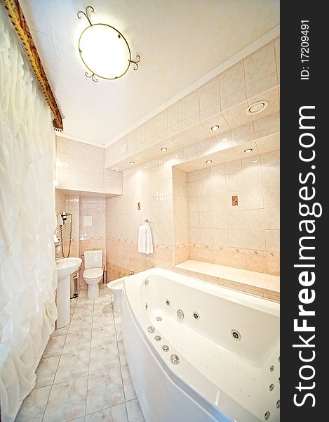 Picture of a hotel bathroom interior