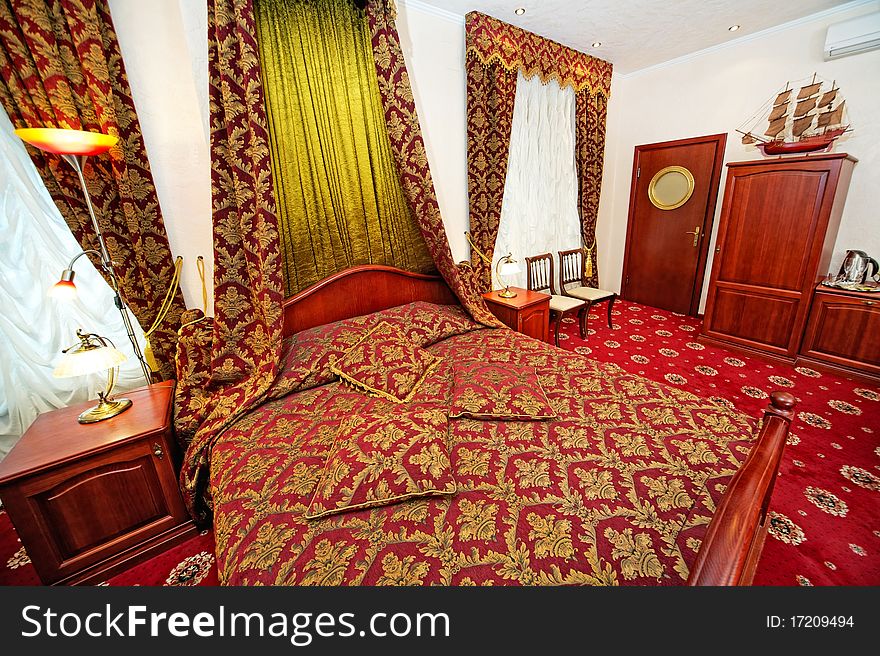 Picture of a luxury hotel room