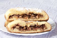 Rich Strudel With Apples Royalty Free Stock Images Rich Strudel With Apples Royalty Free Stock Images