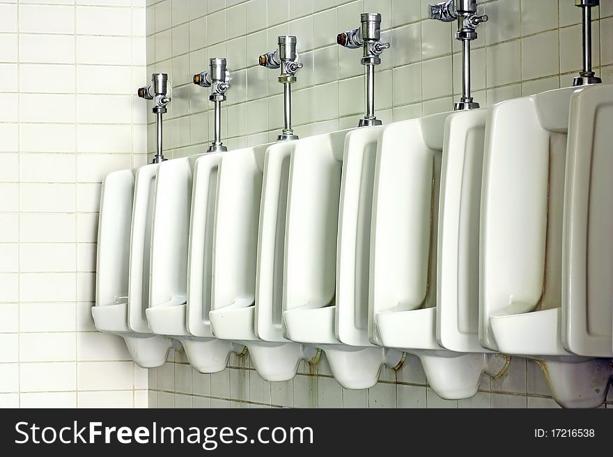 Urinal man clean toilets