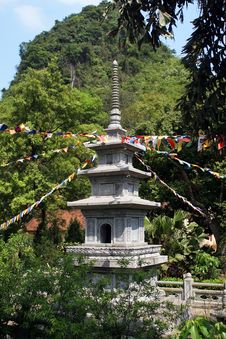 Pagoda In Vietnamese Temple Royalty Free Stock Images Pagoda In Vietnamese Temple Royalty Free Stock Images