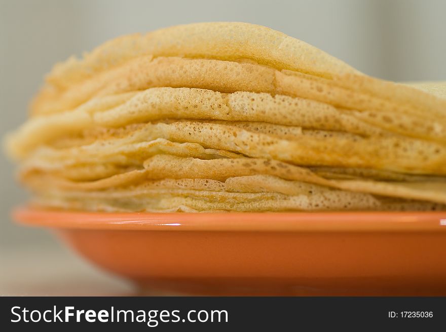 Closeup shot of freshly baked pancakes on a plate