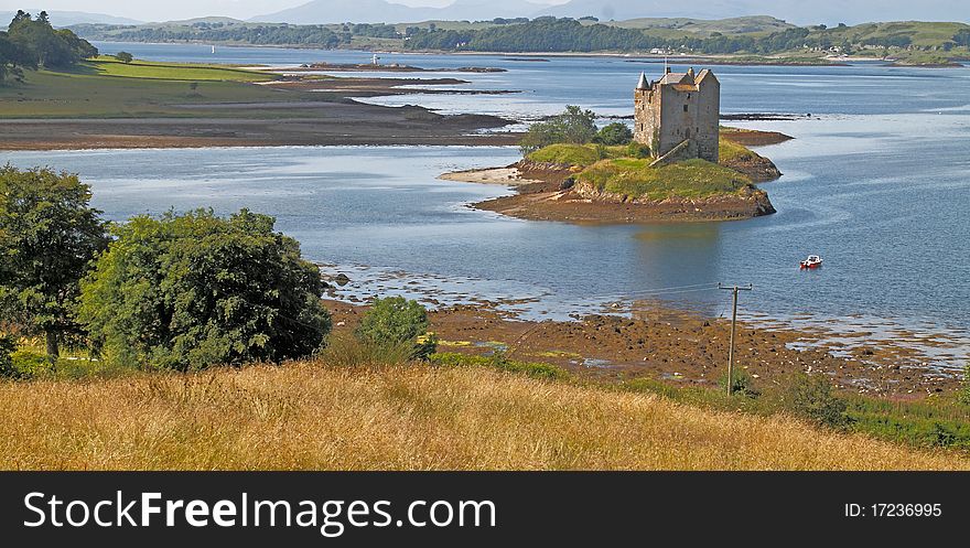 Castle Stalker is on an island on Loch linnhe, which is a sea loch in Argyll and Bute, Scotland.