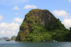 Halong Bay Fishing House Royalty Free Stock Images Halong Bay Fishing House Royalty Free Stock Images