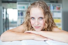 Pretty Female College Student In A Library Royalty Free Stock Photos Pretty Female College Student In A Library Royalty Free Stock Photos