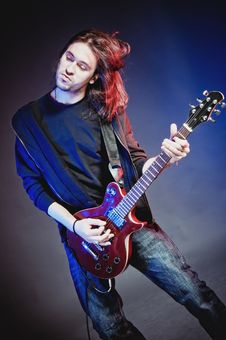 Rock-star Playing A Concert Royalty Free Stock Images Rock-star Playing A Concert Royalty Free Stock Images