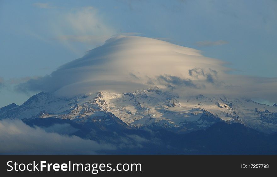 Rainier Lenticular Cloud