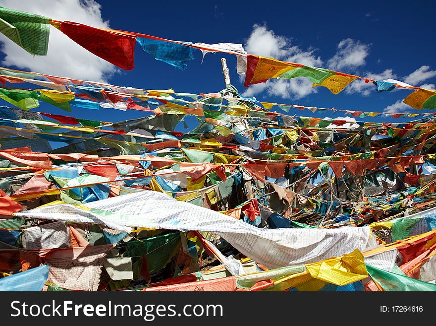 Ibetan prayer flags, sichuan, china