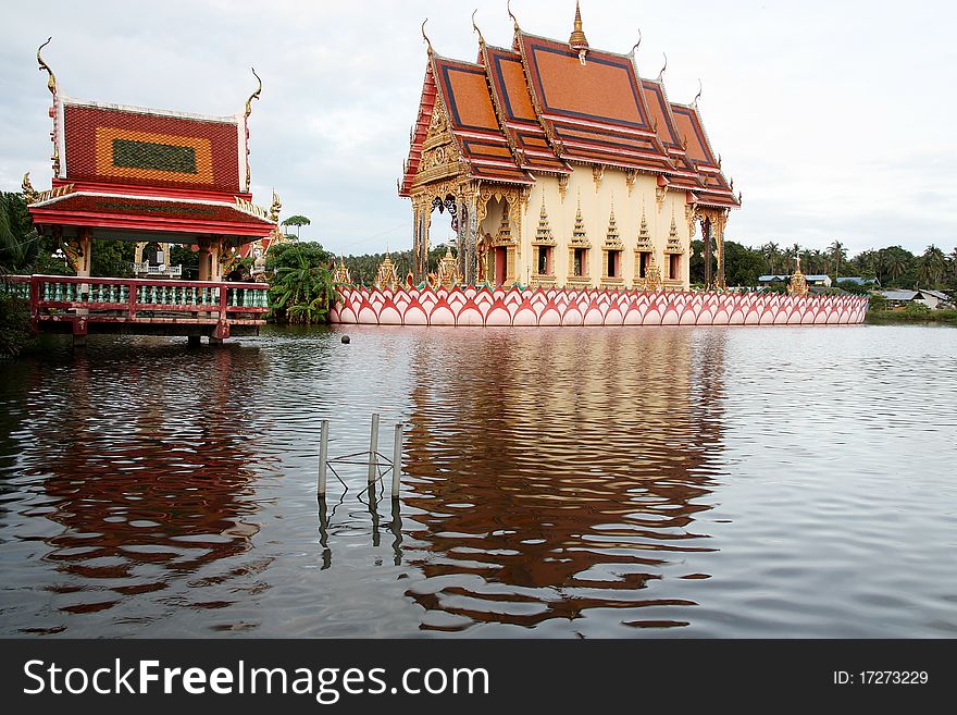 The temple it's in the pool.