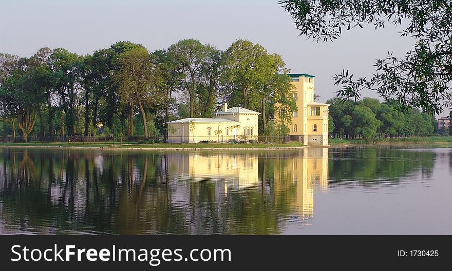 Russian petergof palace on the cost of lake