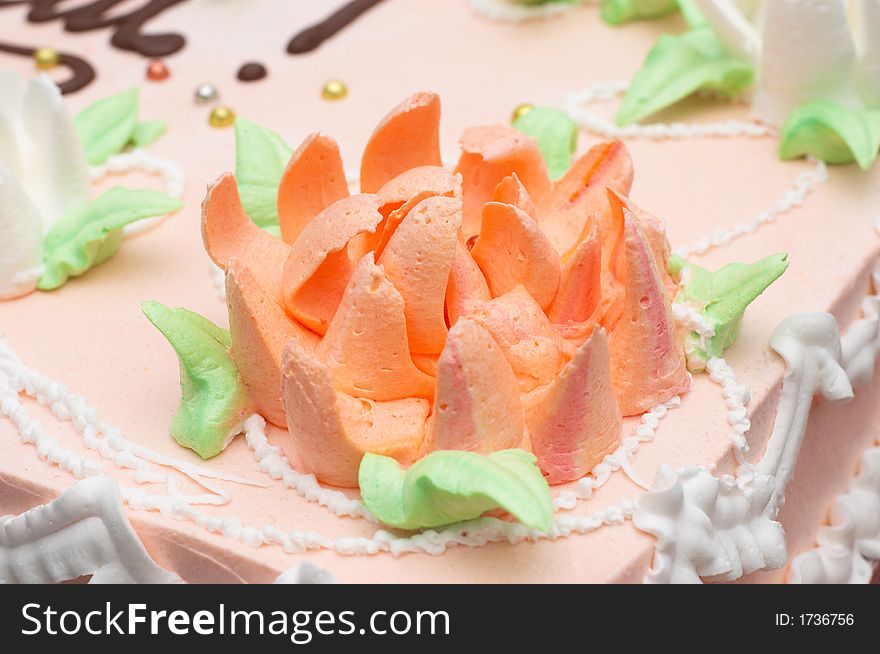 Cream decoration on cake